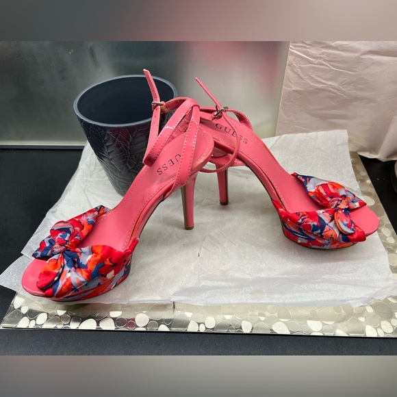 Guess Barbie Pink Floral Heels - Picture 1 of 6